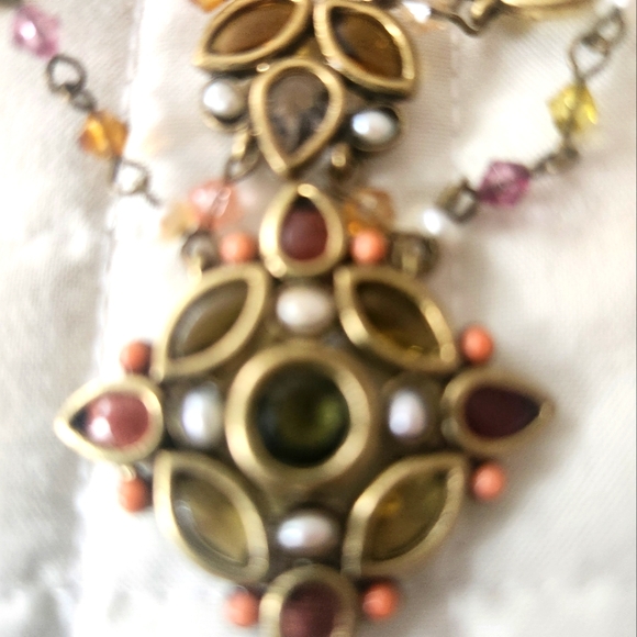 Necklace - Picture 2 of 3